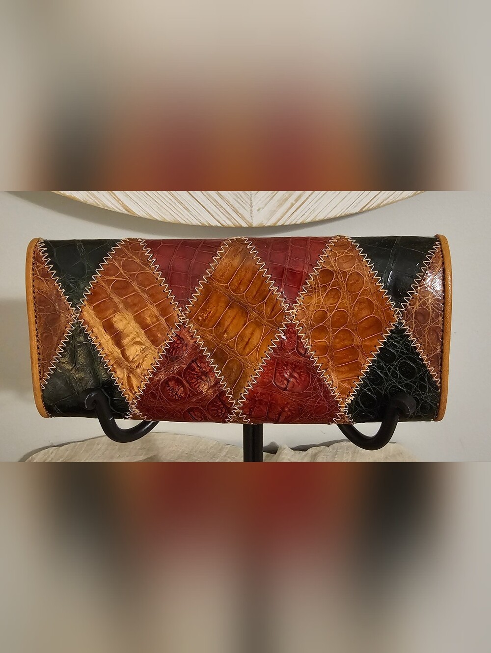 Faux Leather Wallet With Vintage Appeal - Picture 2 of 7